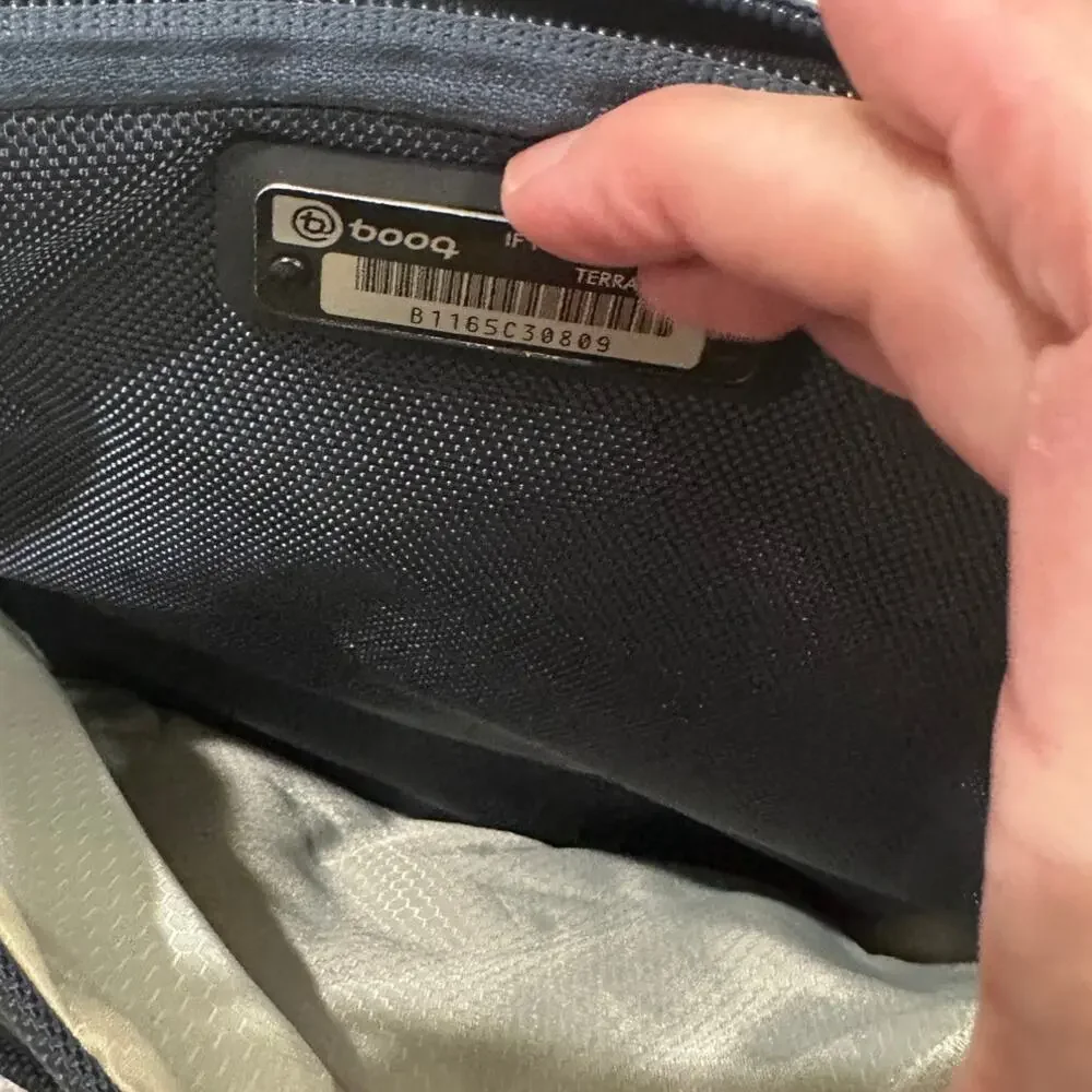 Booq Python Mirrorless Camera Bag Ballistic Nylon Messenger Shoulder Case - EUC